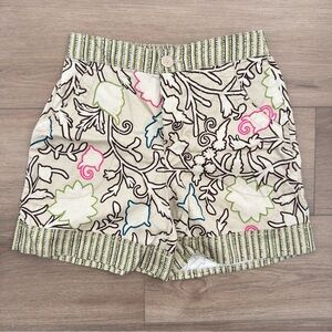 Knox Rose Beige Floral Women's Shorts XS